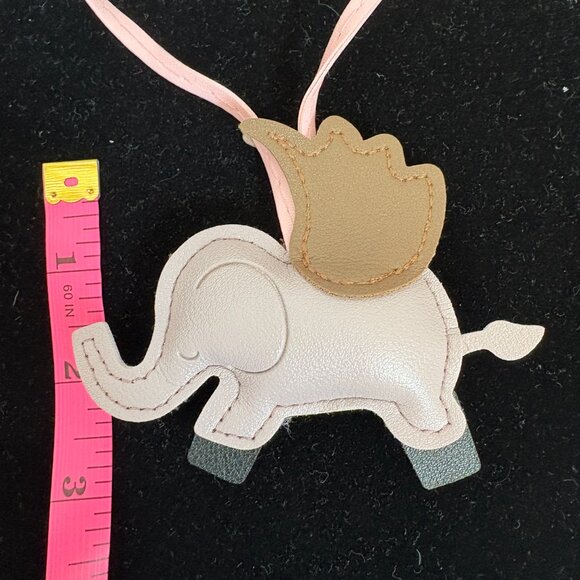 Wings Flying Elephant Bag Charm New - Picture 3 of 5